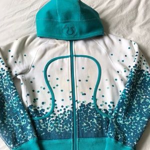 Lululemon- Scuba Hoodie (white, blue and green)